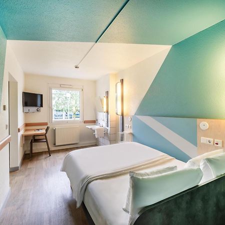B&B Hotel Freiburg-West Buitenkant foto